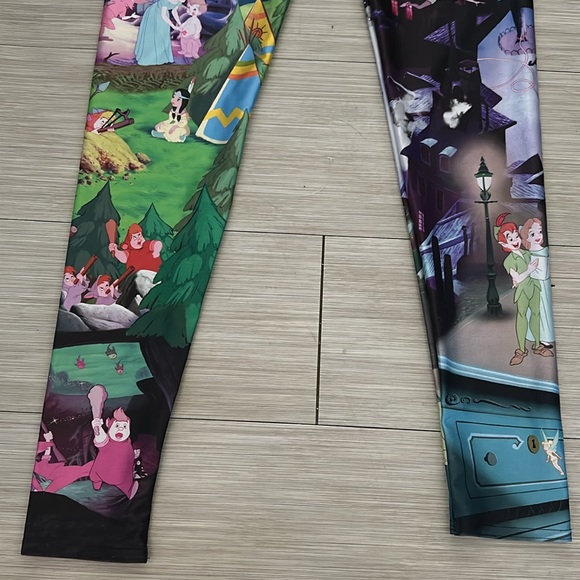 BLACKMILK PETER PAN official Disney leggings - Picture 4 of 5